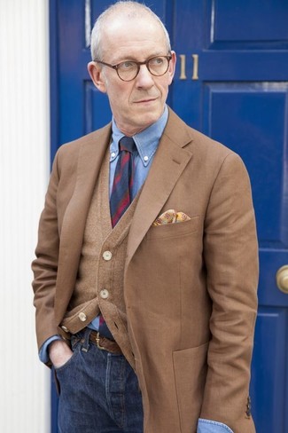 Как носить коричневый кардиган с коричневым пиджаком мужчине