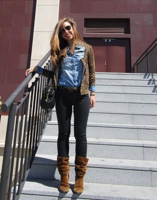 Какие джинсовые рубашки носить с коричневым кардиганом женщине