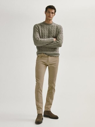 Какие вязаные свитера носить с коричневыми ботинками челси мужчине