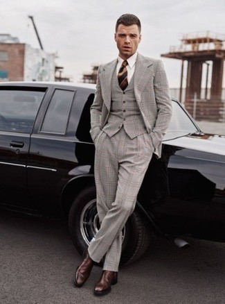 Какие костюмы носить с коричневыми ботинками челси