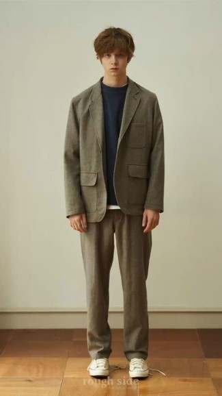 Какие пиджаки носить с коричневыми брюками чинос
