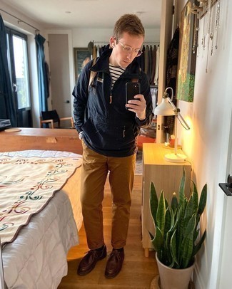 Какие ботинки дезерты носить с коричневыми брюками чинос