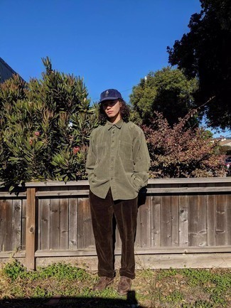 Какие ботинки дезерты носить с коричневыми брюками чинос