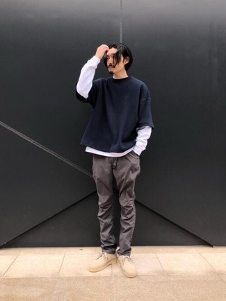 Какие ботинки дезерты носить с коричневыми брюками чинос