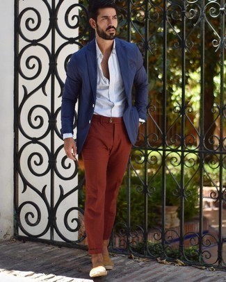 Какие эспадрильи носить с коричневыми брюками чинос