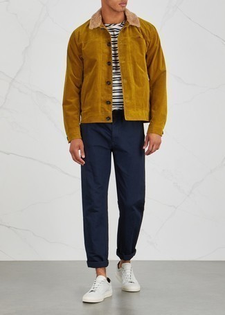 С чем носить коричневую вельветовую куртку мужчине