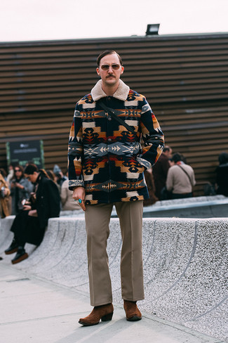 Какие длинные пальто носить с коричневыми ковбойскими сапогами