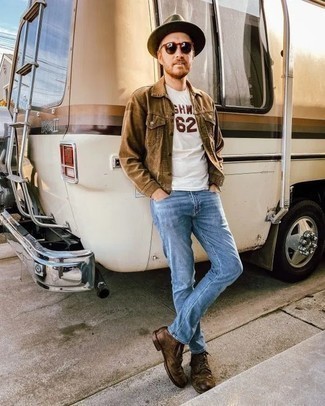 С чем носить коричневую джинсовую куртку мужчине