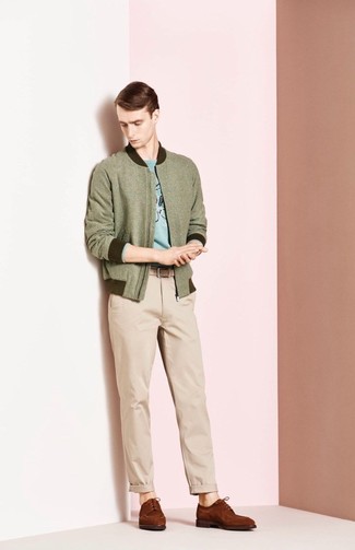 Какие бомберы носить с коричневыми туфлями дерби