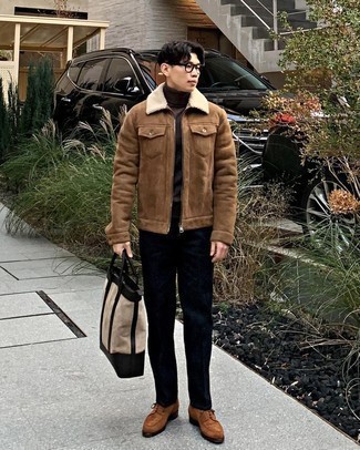 Какие водолазки носить с коричневыми туфлями дерби