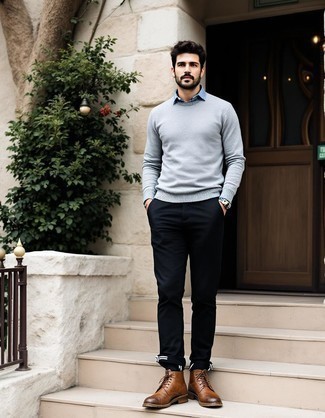 Какие брюки чинос носить с коричневыми ботинками дезертами