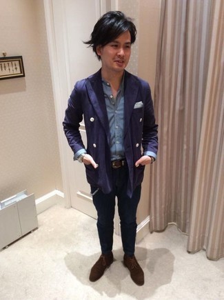 Какие двубортные пиджаки носить с коричневыми ботинками дезертами