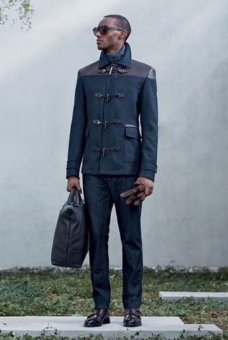 Какие дафлкоты носить с коричневыми монками с двумя ремешками