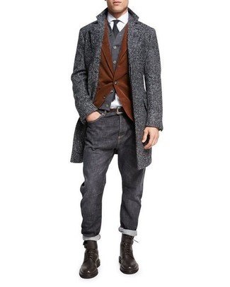 Какие джинсы носить с коричневыми классическими ботинками мужчине