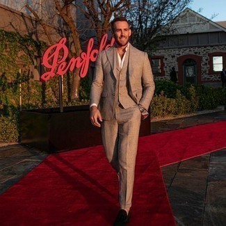 С чем носить коричневые мокасины мужчине