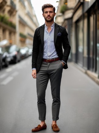 С чем носить коричневые лоферы c бахромой мужчине