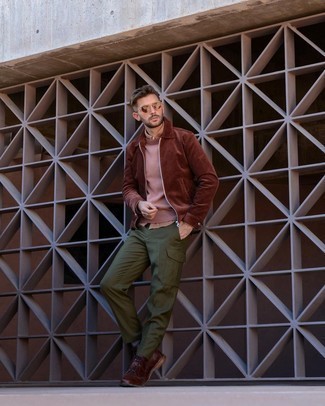 Какие брюки карго носить с коричневой курткой харрингтон