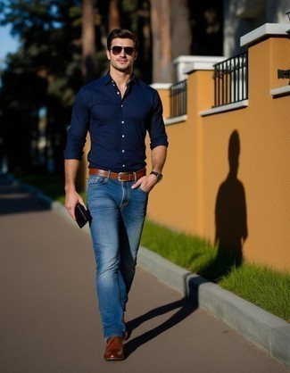 С чем носить коричневый кожаный ремень мужчине