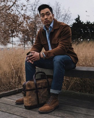 С чем носить коричневый кожаный портфель