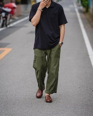 С чем носить коричневые кожаные лоферы мужчине