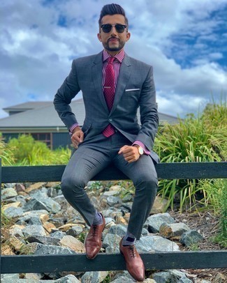 С чем носить коричневые кожаные оксфорды