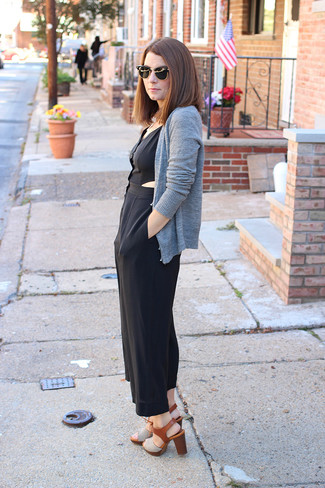 С чем носить коричневые кожаные босоножек женщине