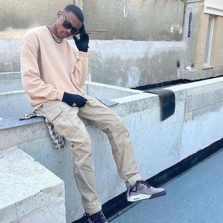 С чем носить коричневые кожаные кеды мужчине