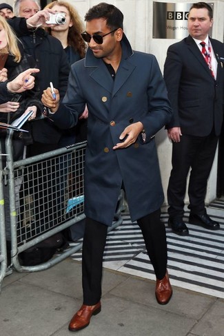 С чем носить коричневые кожаные лоферы с кисточками