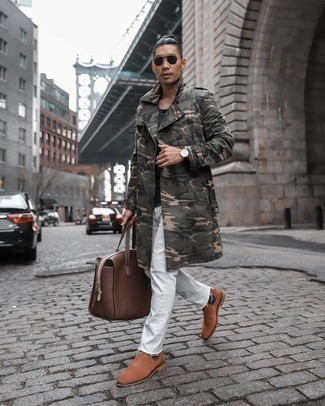 С чем носить коричневую кожаную большую сумку мужчине