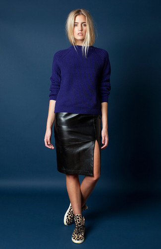 С чем носить коричневые кеды с леопардовым принтом женщине