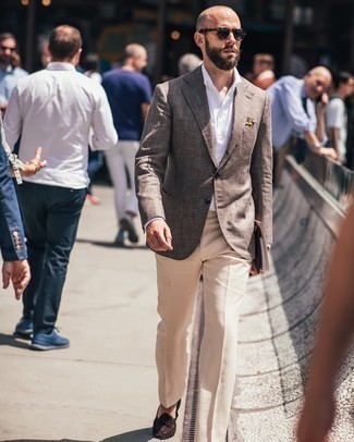 С чем носить коричневый льняной пиджак мужчине