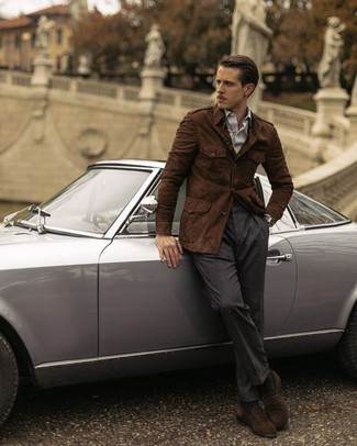 Какие куртки в стиле милитари носить с коричневыми лоферами мужчине