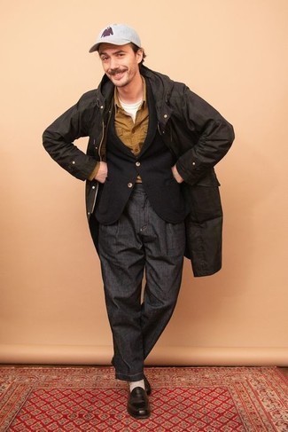 Какие дождевики носить с коричневыми лоферами мужчине