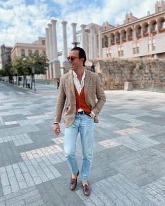 Какие жилеты носить с коричневыми лоферами