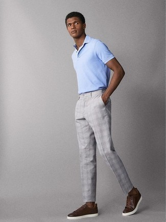 Какие футболки-поло носить с коричневыми низкими кедами мужчине