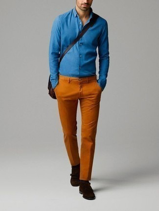 С чем носить коричневую сумку почтальона