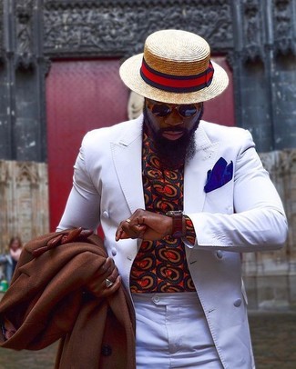 Какие двубортные пиджаки носить с коричневым длинным пальто