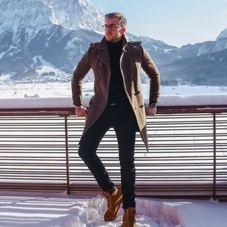 Какие рабочие ботинки носить с коричневым длинным пальто