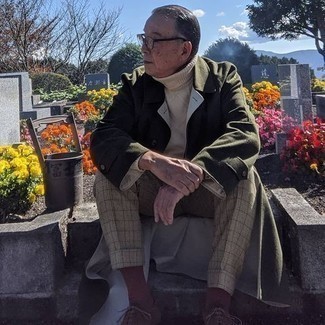 Какие длинные пальто носить с коричневыми оксфордами