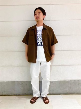 Какие брюки чинос носить с коричневыми сандалиями