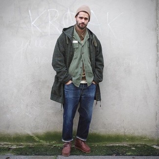 С чем носить коричневый шарф мужчине