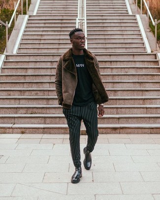 С чем носить коричневую короткую дубленку мужчине