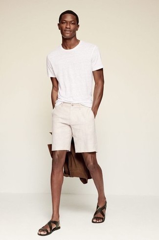 Какие шорты носить с коричневой курткой-рубашкой мужчине