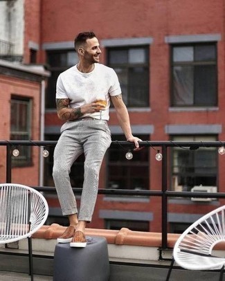 С чем носить коричневые слипоны мужчине