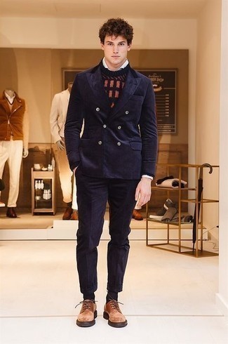 С чем носить коричневые замшевые туфли дерби