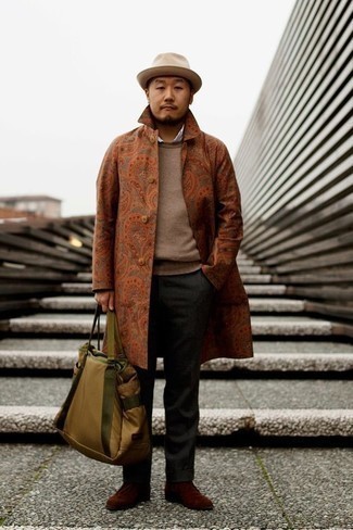 С чем носить коричневые замшевые ботинки дезерты