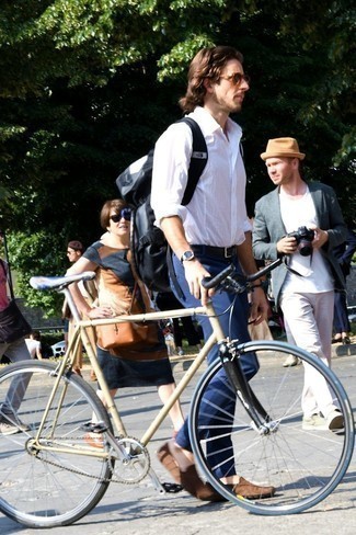 С чем носить коричневые замшевые мокасины мужчине