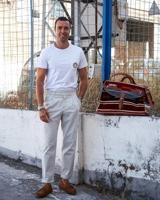 С чем носить коричневые замшевые мокасины мужчине