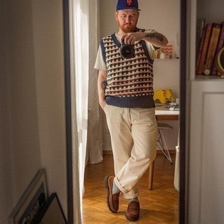 С чем носить коричневые замшевые лоферы мужчине