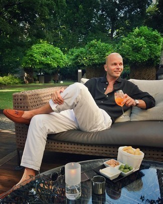 С чем носить коричневые замшевые лоферы мужчине